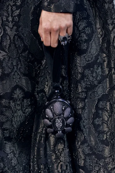 Look 14